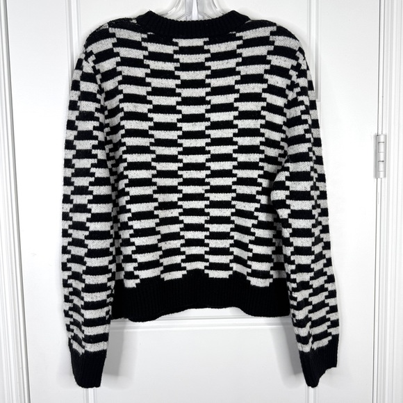 LISA SAYS GAH Emma NEW Crewneck Sweater Black White Checkered Knit NEW Size M/L - Picture 4 of 10